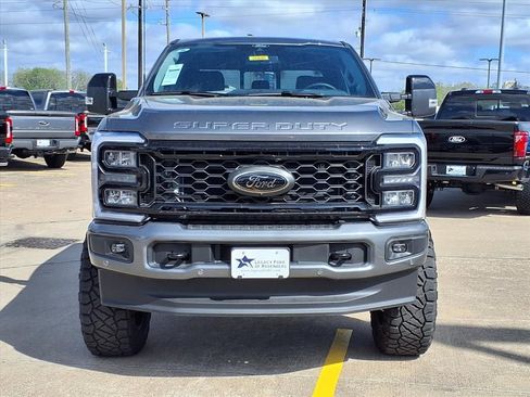 New 2026 Ford F250 Lariat w/ Black Appearance Package image 6