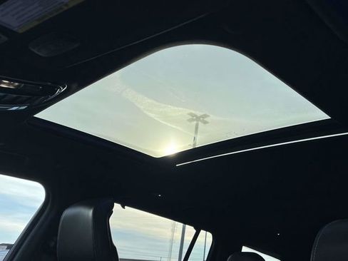 Used 2021 Jeep Grand Cherokee L Overland w/ Luxury Tech Group IV image 14