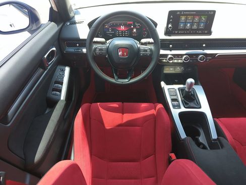 Used 2025 Honda Civic Type R image 13