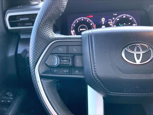 Used 2025 Toyota Tacoma Limited image 23