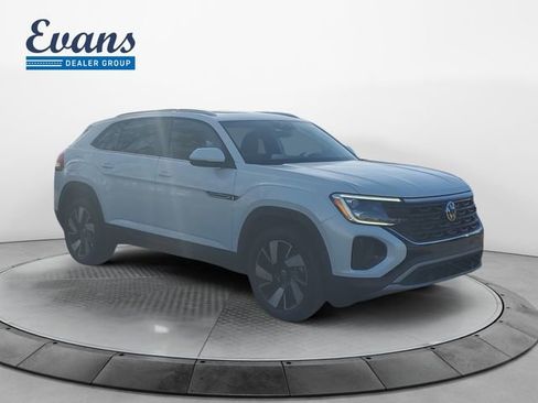 New 2026 Volkswagen Atlas Cross Sport SE image 9