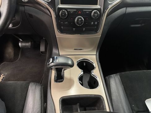 Used 2014 Jeep Grand Cherokee Altitude AWD/4WD image 18