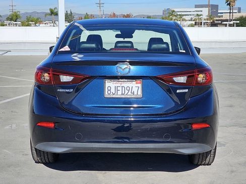 Used 2018 MAZDA MAZDA3 Touring image 15