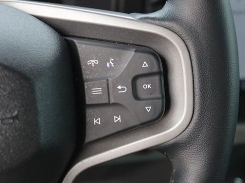 Used 2023 Ford Bronco Badlands image 11