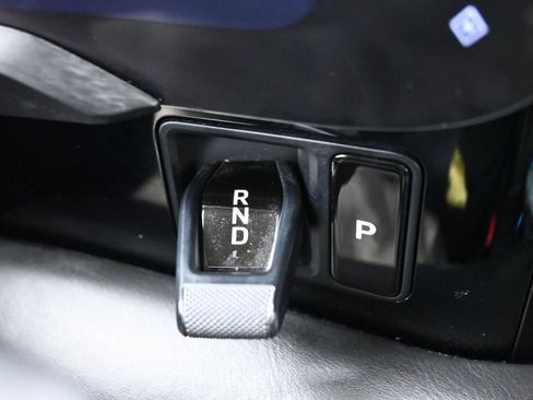 Used 2020 Porsche Taycan 4S image 22