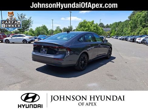 Used 2025 Honda Accord SE image 27