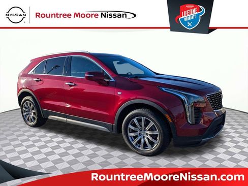 Used 2021 Cadillac XT4 Premium Luxury FWD image 1
