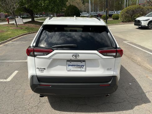Used 2025 Toyota RAV4 XLE w/ Convenience Package image 11