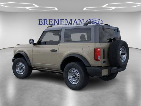 New 2025 Ford Bronco Base image 4