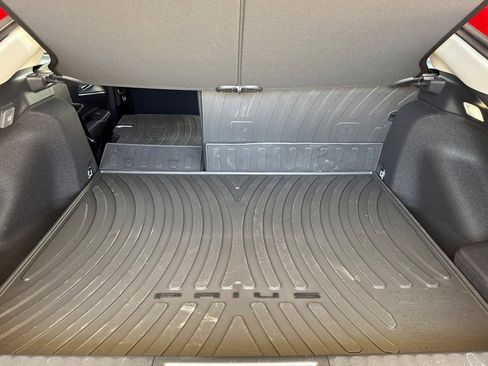 New 2026 Toyota Prius Plug-In Hybrid FWD image 15