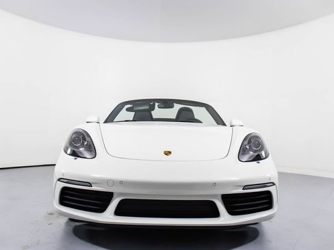 Used 2024 Porsche 718 Boxster S RWD image 11