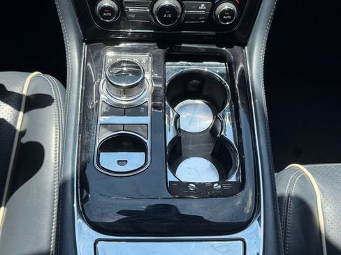 Used 2014 Jaguar XJ L Supercharged RWD image 20
