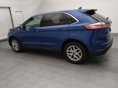 Used 2024 Ford Edge SEL image 3