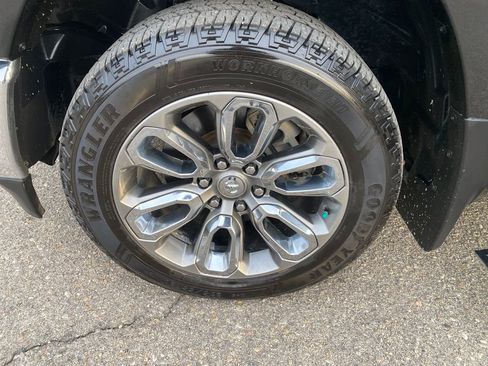 Used 2022 RAM 1500 Limited AWD/4WD image 28