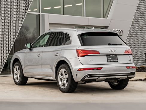 Certified 2023 Audi Q5 2.0T Premium w/ Convenience Package AWD/4WD image 5