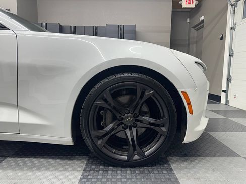 Used 2017 Chevrolet Camaro SS RWD image 12