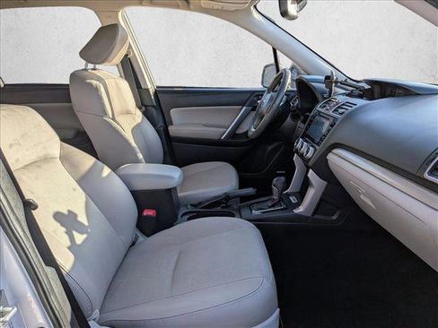 Used 2016 Subaru Forester 2.5i Touring w/ Popular Package #2 image 21