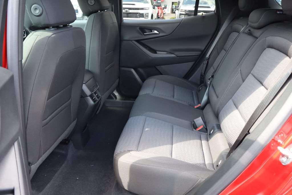 New 2027 Chevrolet Equinox LT FWD image 8