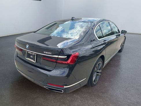 Used 2022 BMW 750Li xDrive AWD/4WD image 13