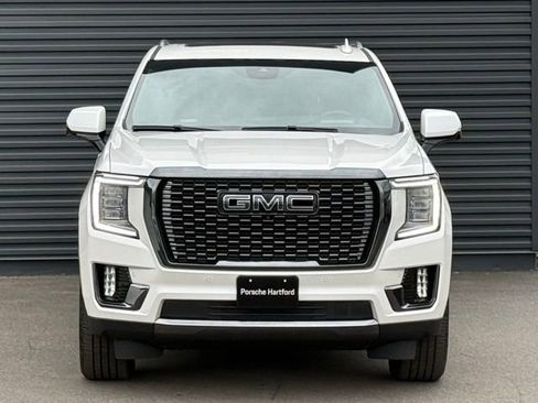 Used 2024 GMC Yukon XL Denali Ultimate AWD/4WD image 10