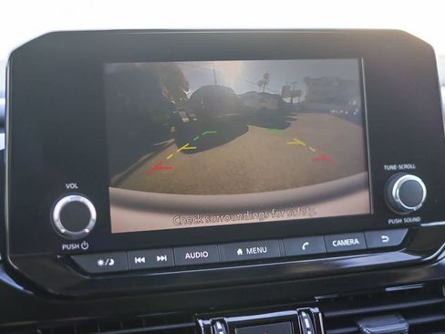 Used 2022 Nissan Pathfinder SV FWD image 24