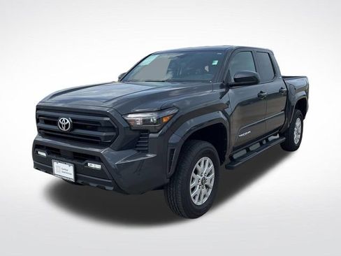 Used 2025 Toyota Tacoma SR5 AWD/4WD image 21