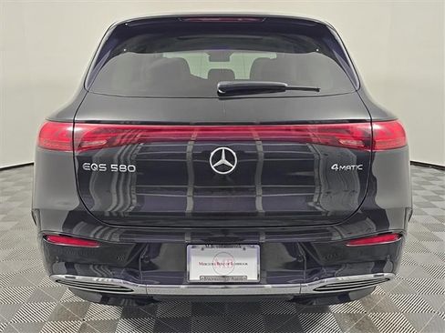 Used 2023 Mercedes-Benz EQS 580 4MATIC SUV image 6