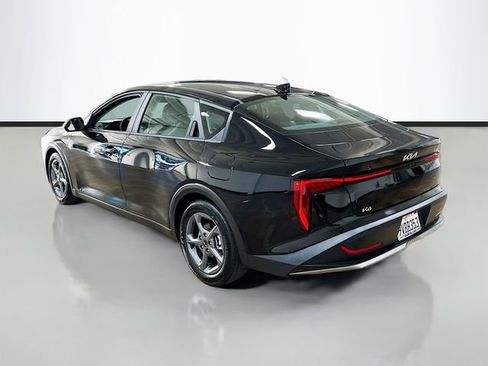 Certified 2025 Kia K4 LXS image 5