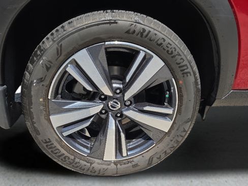 Used 2021 Nissan Rogue SL w/ Premium Package FWD image 18