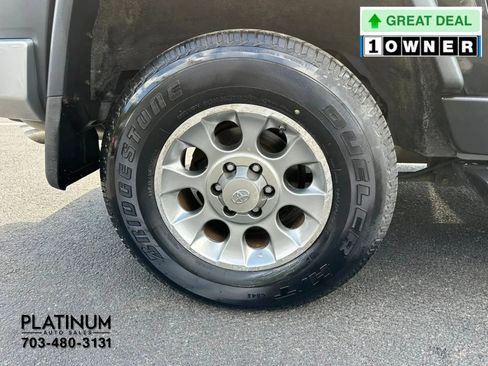 Used 2012 Toyota FJ Cruiser 4WD w/ Upgrade Pkg image 21