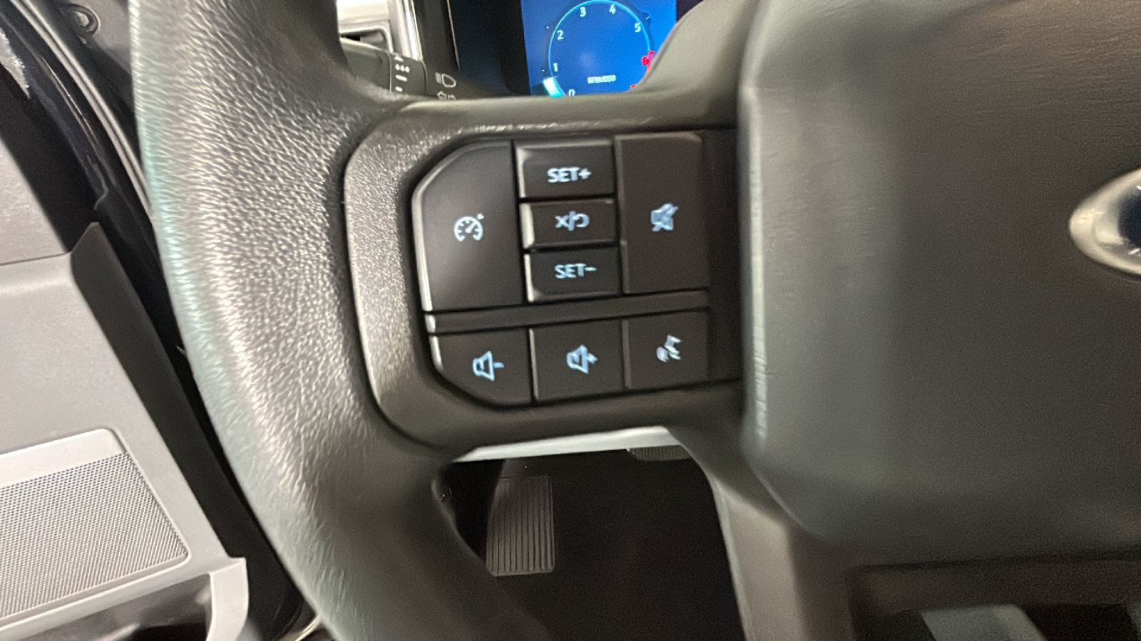 Used 2024 Ford F250 XLT w/ XLT Premium Package AWD/4WD image 19