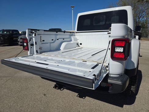 Used 2022 Jeep Gladiator Mojave w/ LED Lighting Group image 24