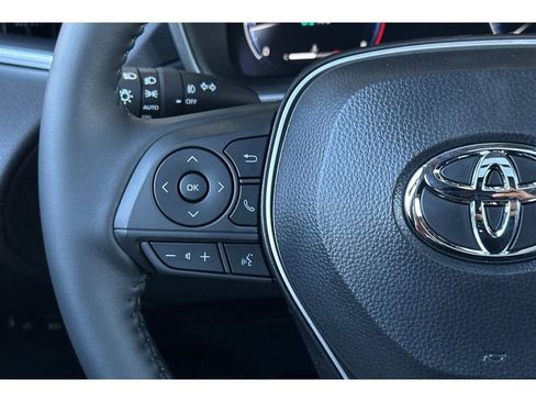 New 2026 Toyota Corolla Cross XLE image 27