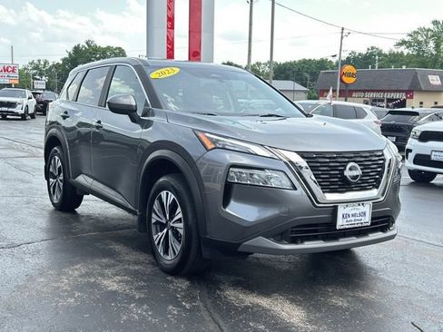 Used 2023 Nissan Rogue SV AWD/4WD image 12