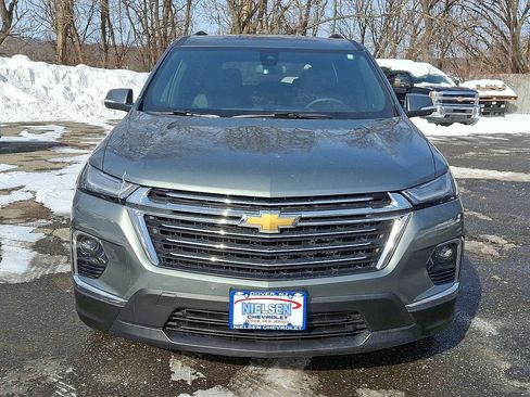 Used 2023 Chevrolet Traverse LT image 29