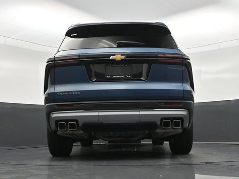 Used 2025 Chevrolet Traverse LT w/ Sun and Wheel Package FWD image 28
