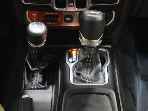 Used 2018 Jeep Wrangler Unlimited Rubicon image 39