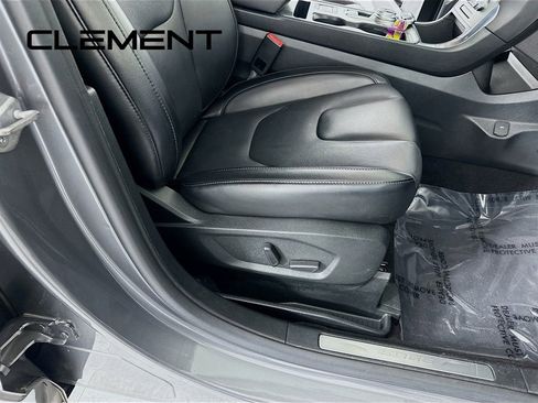 Certified 2022 Ford Edge Titanium image 32