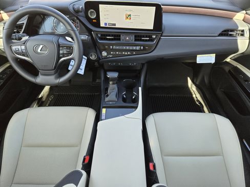 New 2025 Lexus ES 350 w/ Premium Package image 19