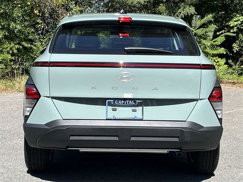 New 2026 Hyundai Kona SE image 18