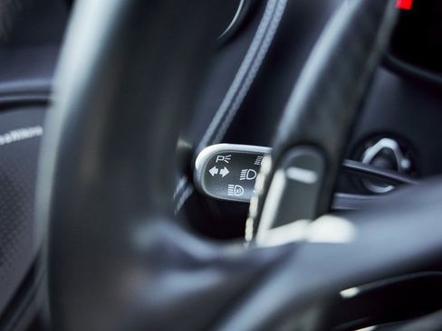 Used 2020 McLaren 570S Coupe image 49