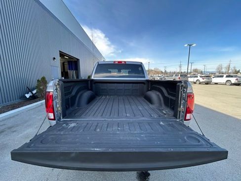 Used 2021 RAM 1500 Tradesman w/ Chrome Appearance Package AWD/4WD image 11