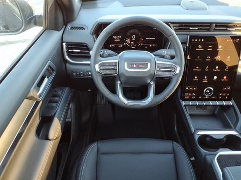 New 2027 GMC Terrain Elevation w/ Elevation Premium Package AWD/4WD image 17