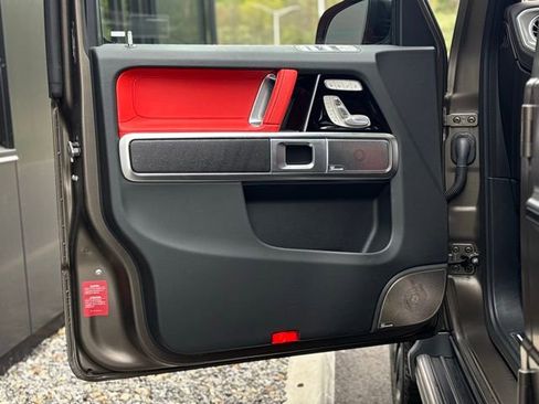 Used 2025 Mercedes-Benz G 63 AMG 4MATIC image 19