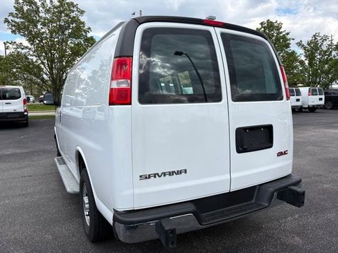 Used 2024 GMC Savana 2500 w/ Driver Convenience Package RWD image 3