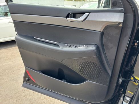 Used 2025 Hyundai Palisade SEL FWD image 18