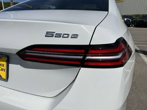 New 2026 BMW 550e xDrive image 23