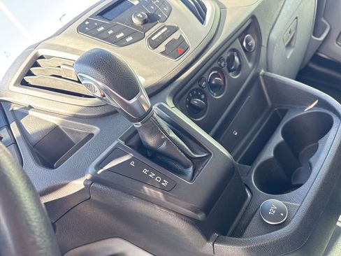 Used 2019 Ford Transit 250 130 Low Roof w/ Exterior Upgrade Package RWD image 25