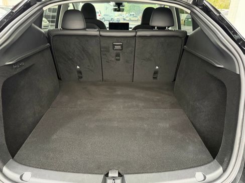 Used 2024 Tesla Model Y Long Range image 27