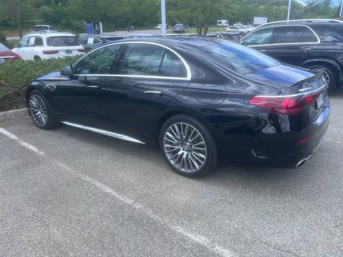 Used 2025 Mercedes-Benz E 53 AMG e 4MATIC Sedan image 3